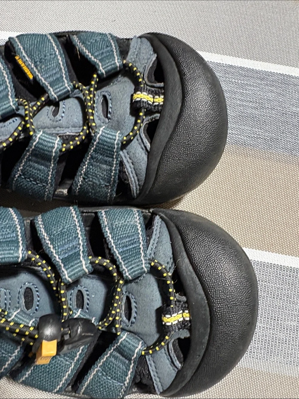 Keen Kids Teal and Black Closed-Toe Sandals with Yellow Accents